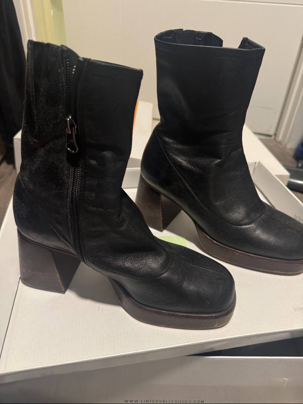 L'INTERVALLE Black Leather Mid-Calf Square-Toe Block Heel Boots